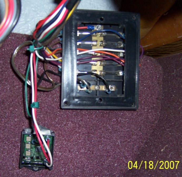 Livewell Timer Installation with Connection to Boat Fuse Box